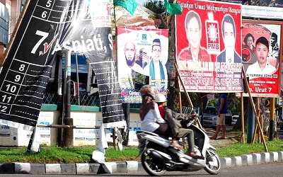 Caleg Dilarang Pasang Alat Peraga